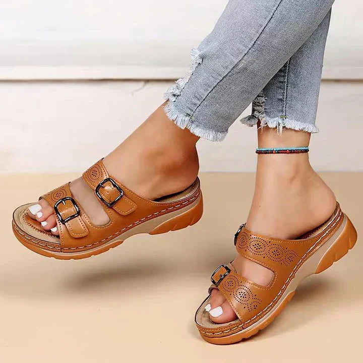 Bequeme orthopädische Sandalen für Damen