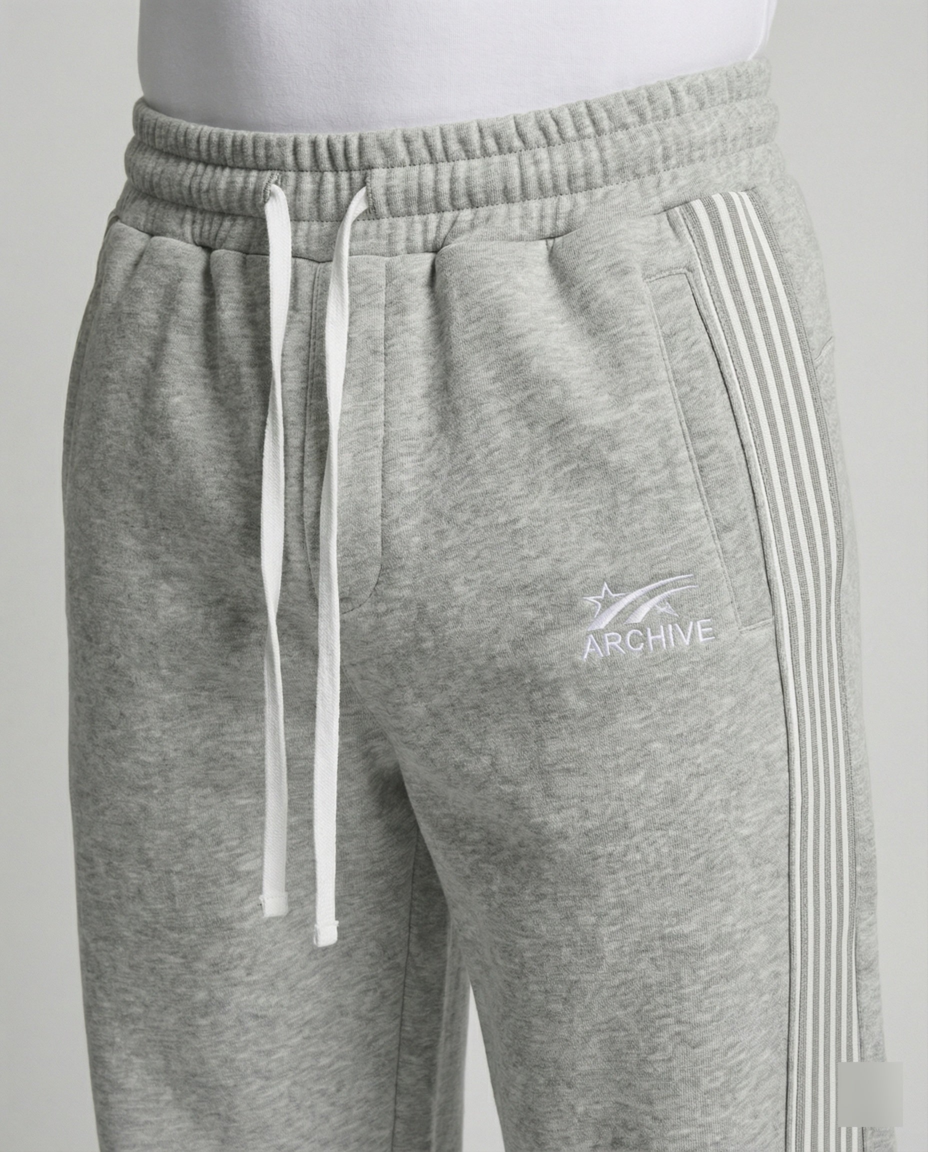 Herren Jogginghose mit Streifen
