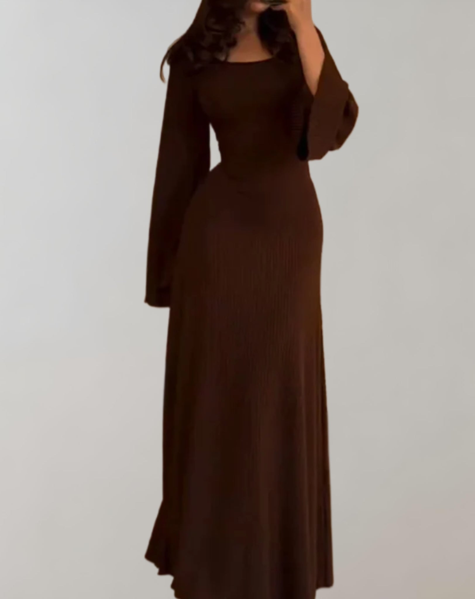 bodycon Kleid mit langen Ärmeln und rundem Ausschnitt für Damen | Noemie